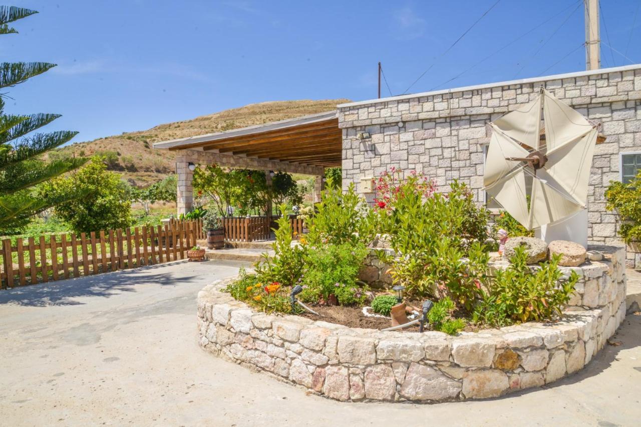 Emilia'S Little Farmhouses Agioi Anargyroi  المظهر الخارجي الصورة